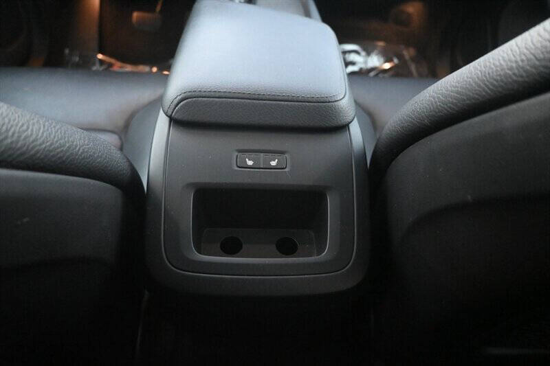 2020 Volvo XC60 T5 Momentum