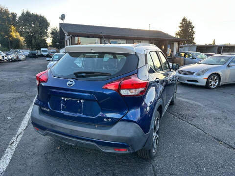 2018 Nissan Kicks SR