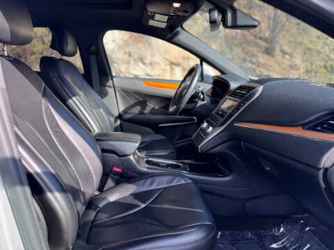 2017 Lincoln MKC Select