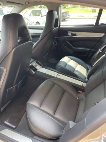 2010 Porsche Panamera 4S