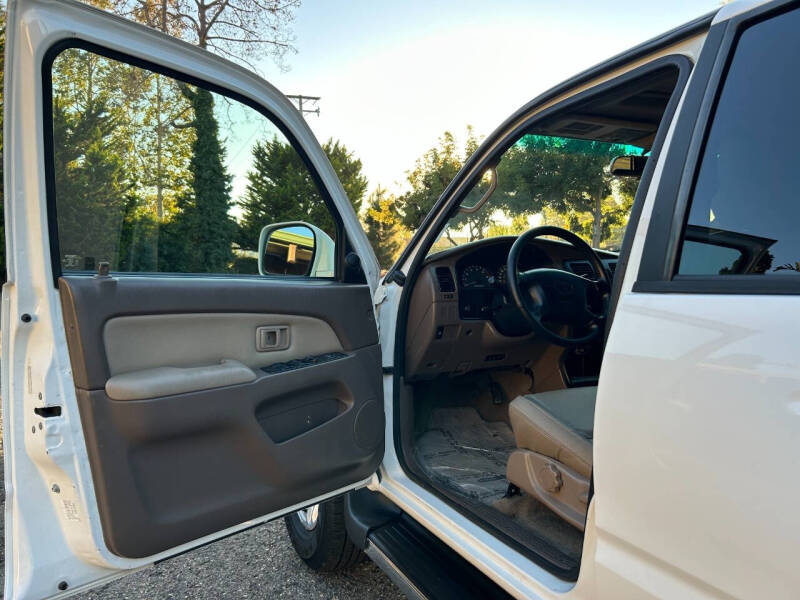 2002 Toyota 4Runner SR5