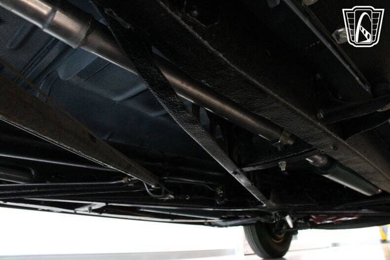 1947 Ford Super Deluxe