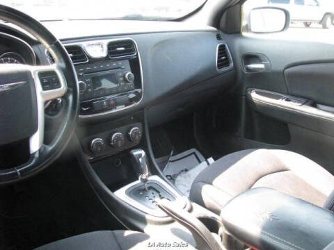 2013 Chrysler 200 Touring