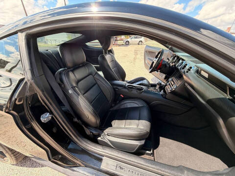 2016 Ford Mustang V6