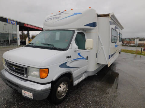 2005 Coachmen CONCORD 270SS