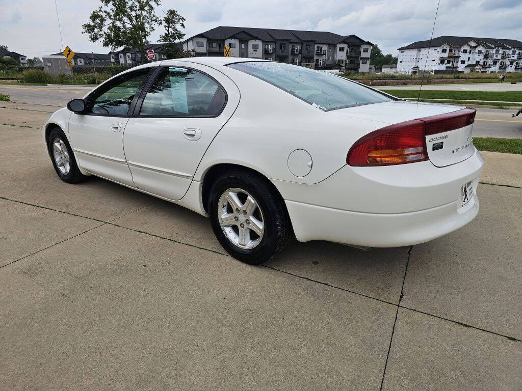 2004 Dodge Intrepid for sale at Bigfoot Auto in Hiawatha, IA