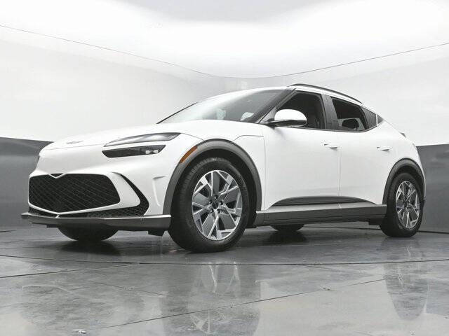 2025 Genesis GV60 Standard
