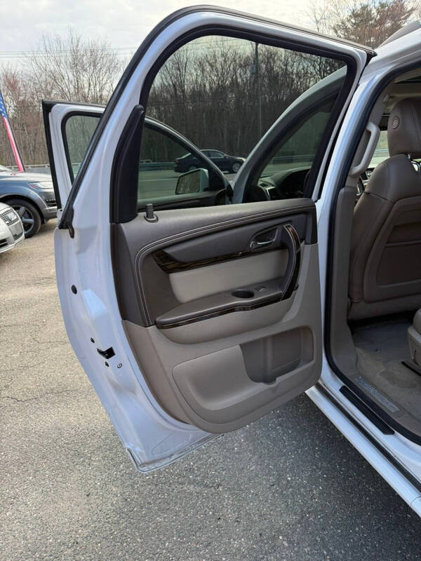 2016 GMC Acadia Denali