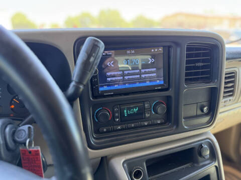 2004 Chevrolet Suburban 1500 LT