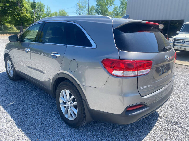 2018 Kia Sorento LX
