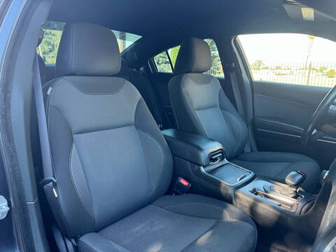 2018 Dodge Charger SXT