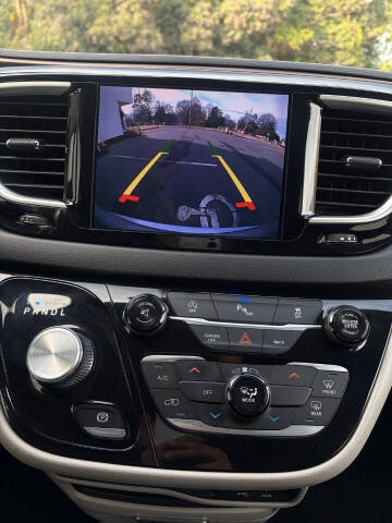 2017 Chrysler Pacifica Touring