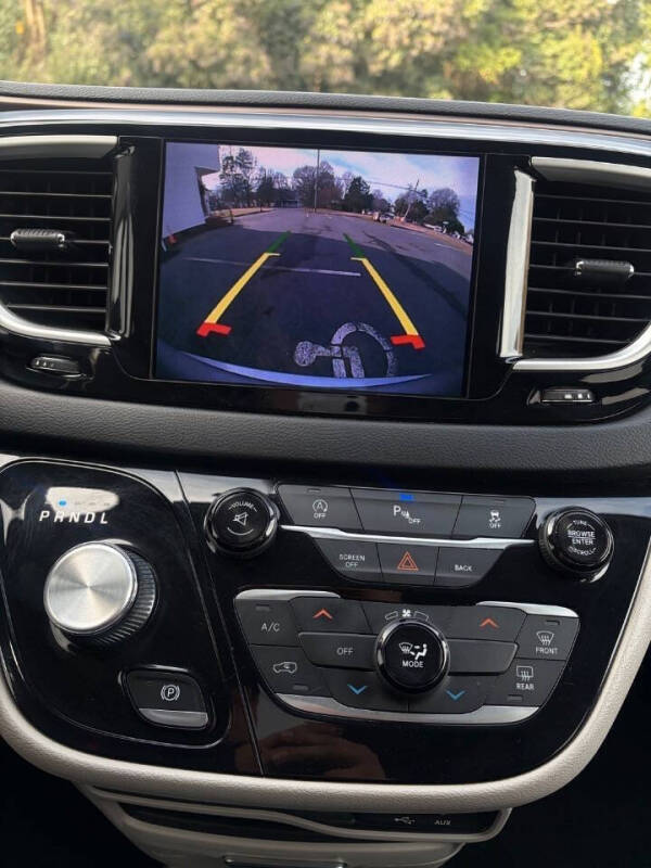 2017 Chrysler Pacifica Touring