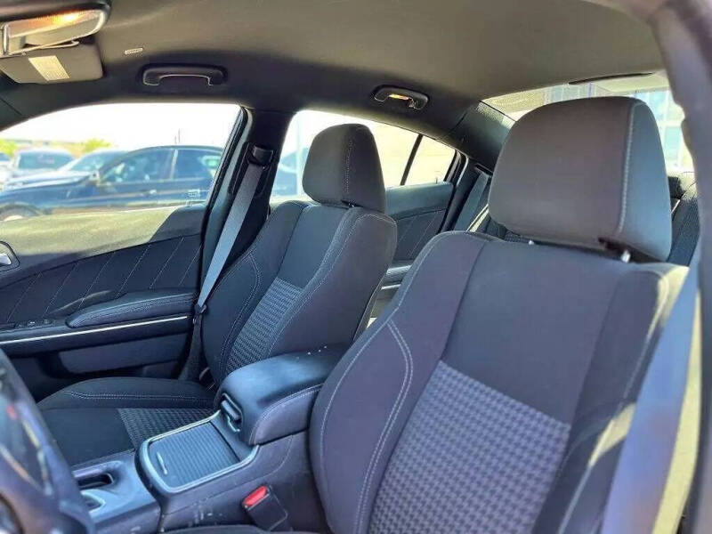 2019 Dodge Charger SXT