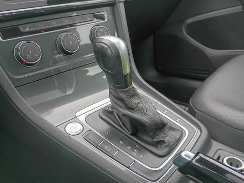 2020 Volkswagen Golf TSI
