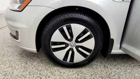 2016 Volkswagen e-Golf SE