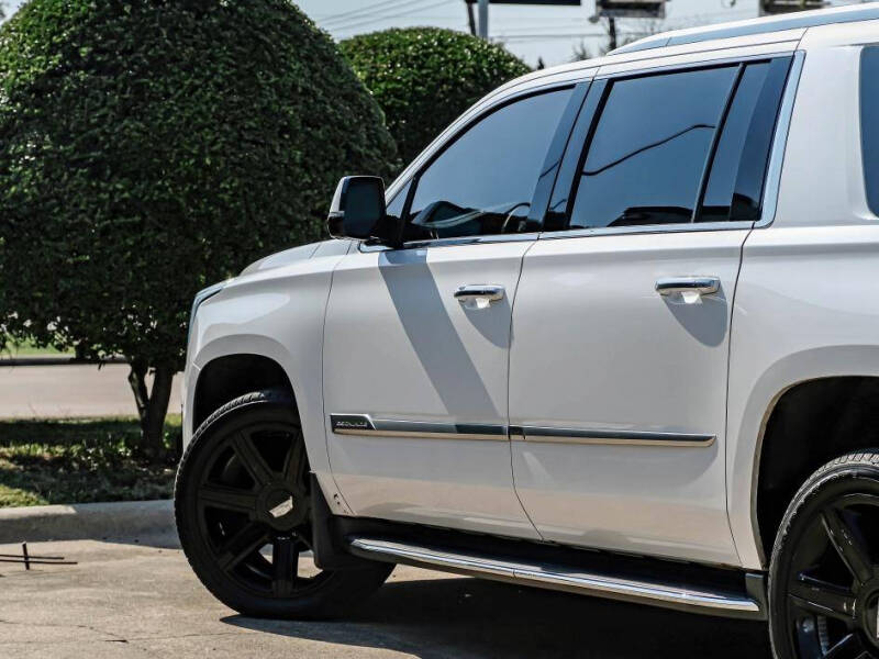 2016 Cadillac Escalade ESV Luxury Collection