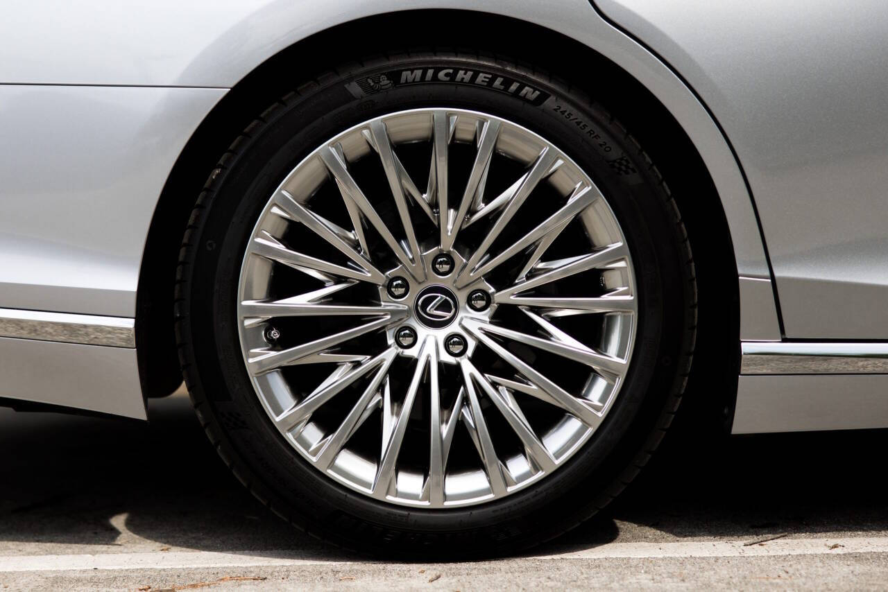 2022 Lexus LS 500 10