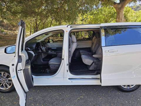 2021 Toyota Sienna LE 8-Passenger