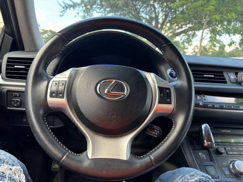 2013 Lexus CT 200h