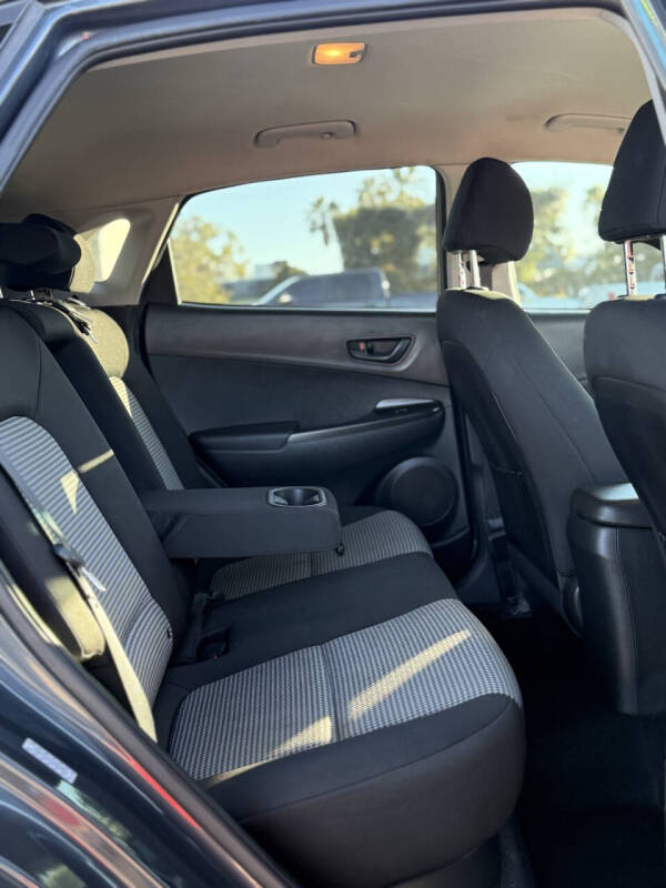 2021 Hyundai Kona SE