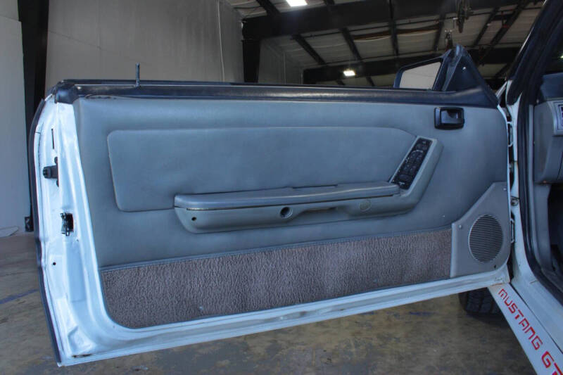 1987 Ford Mustang GT