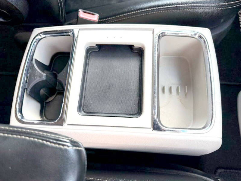 2014 Chrysler Town and Country Touring