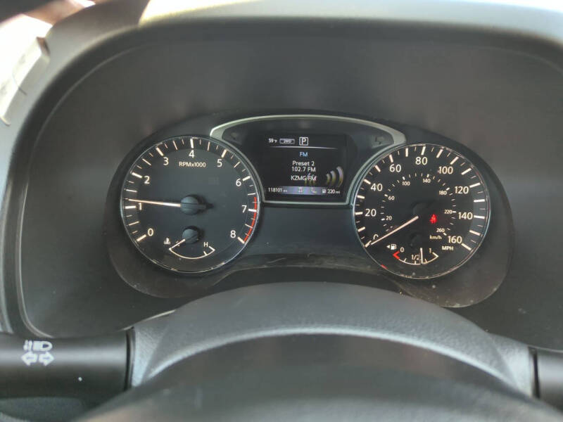 2019 Nissan Pathfinder S