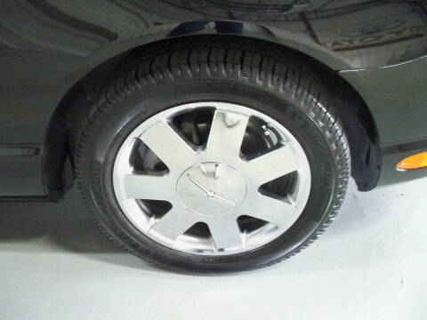 2002 Ford Thunderbird Deluxe