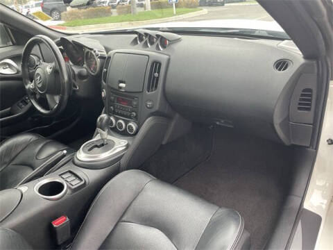 2016 Nissan 370Z Sport