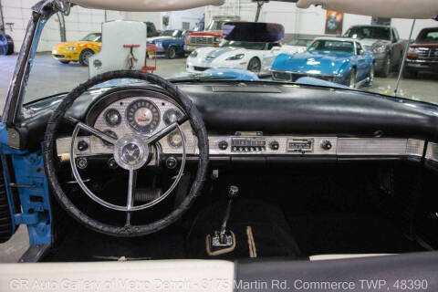 1957 Ford Thunderbird