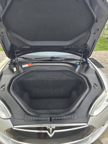 2015 Tesla Model S P85D