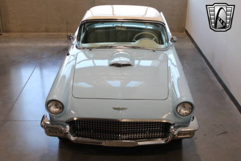 1957 Ford Thunderbird