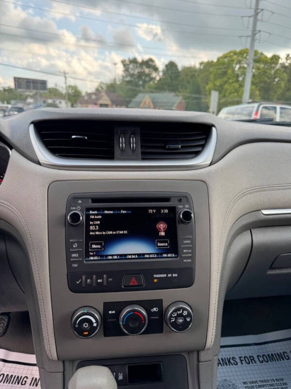 2017 Chevrolet Traverse LS