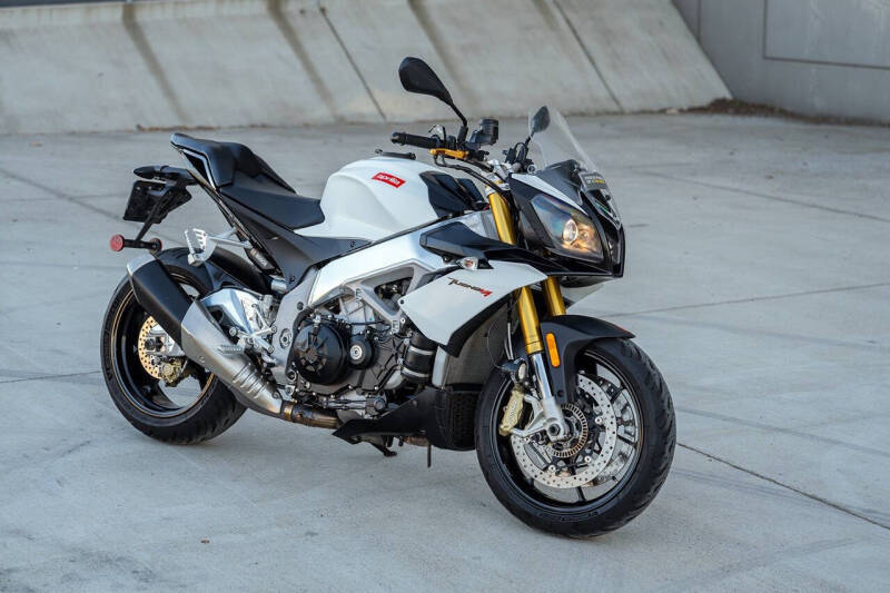 2015 Aprilia Tuono V4