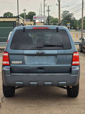 2011 Ford Escape XLT