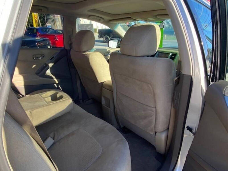 2011 Nissan Murano LE