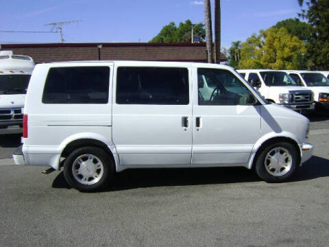 2005 GMC Safari SLE