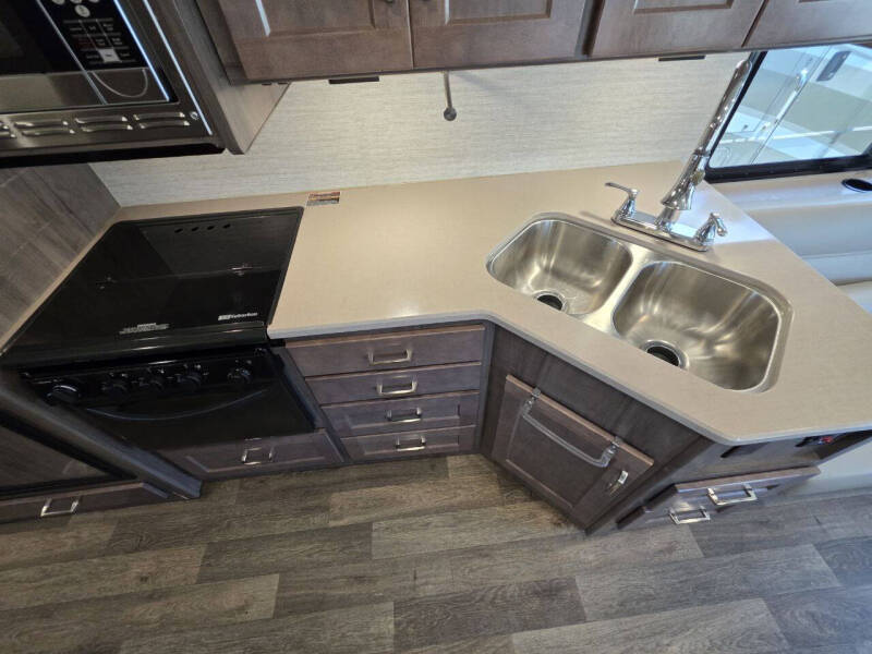 2020 Winnebago Vista