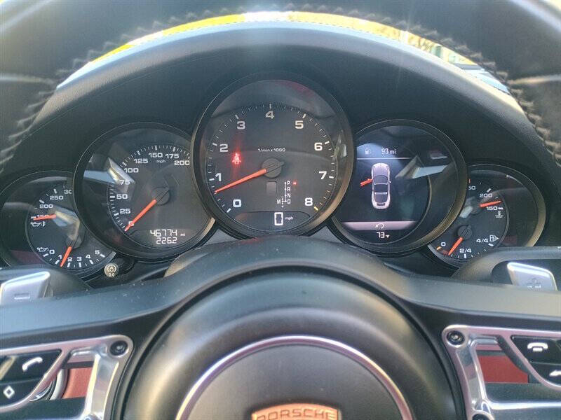 2018 Porsche 911 38
