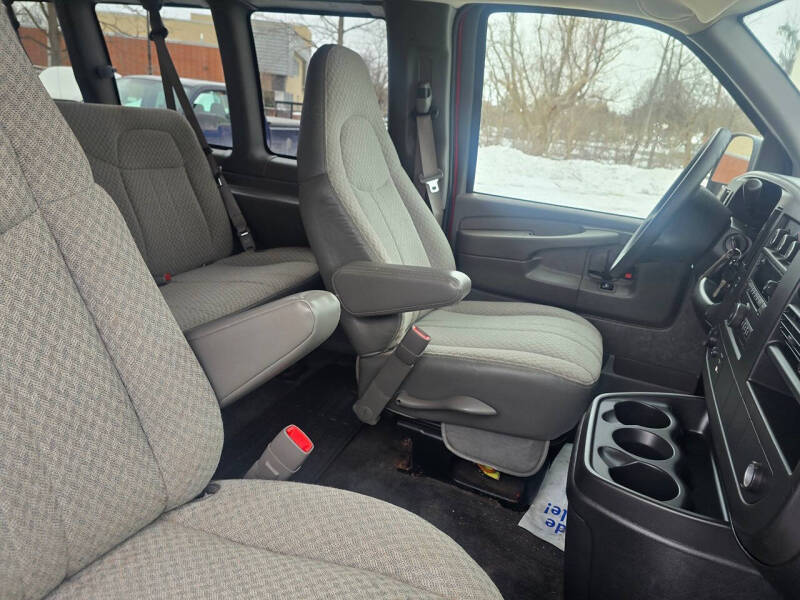 2009 Chevrolet Express LS 3500