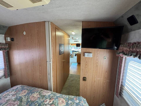 1999 Spartan EXP-2001