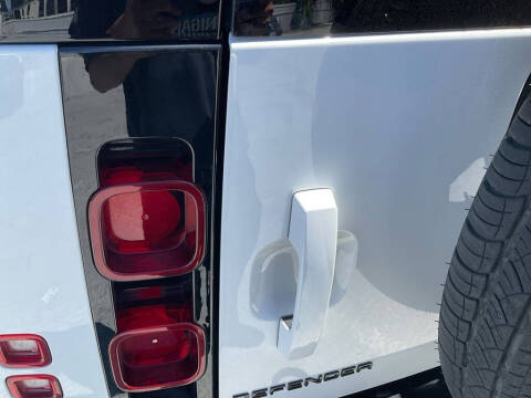 2024 Land Rover Defender 90 P400 X-Dynamic SE