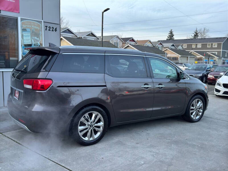 2015 Kia Sedona SX Limited photo 6