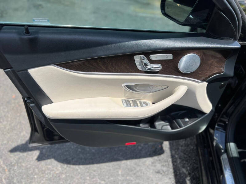 2019 Mercedes-Benz E-Class E 300