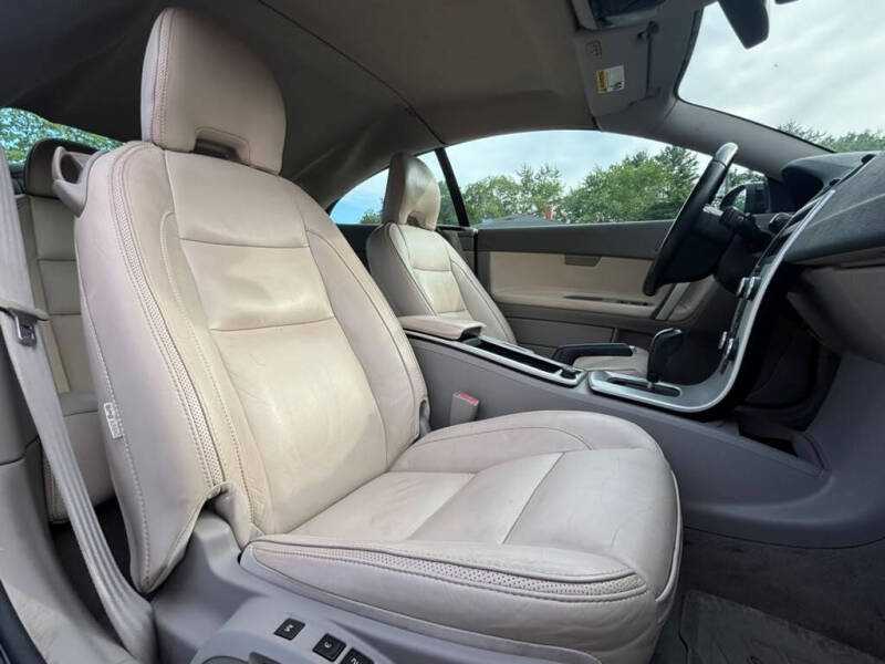 2012 Volvo C70 T5