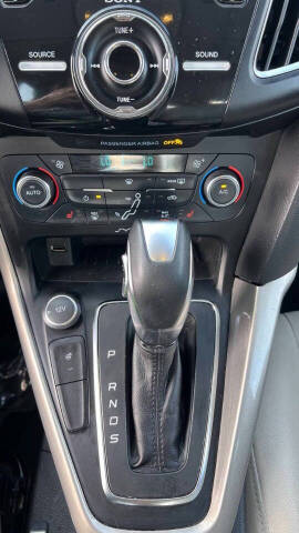 2017 Ford Focus Titanium