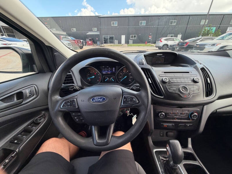 2017 Ford Escape S