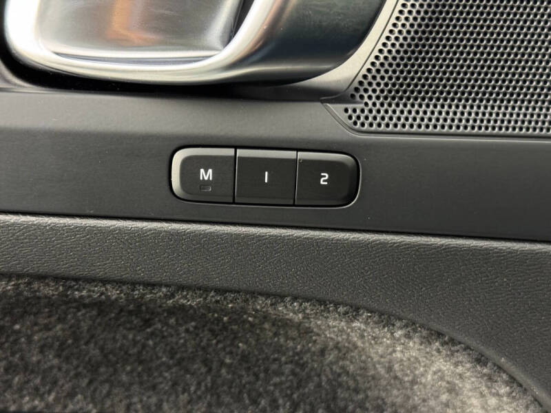 2024 Volvo XC40 Recharge Twin Plus