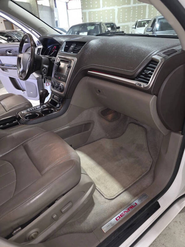 2013 GMC Acadia Denali